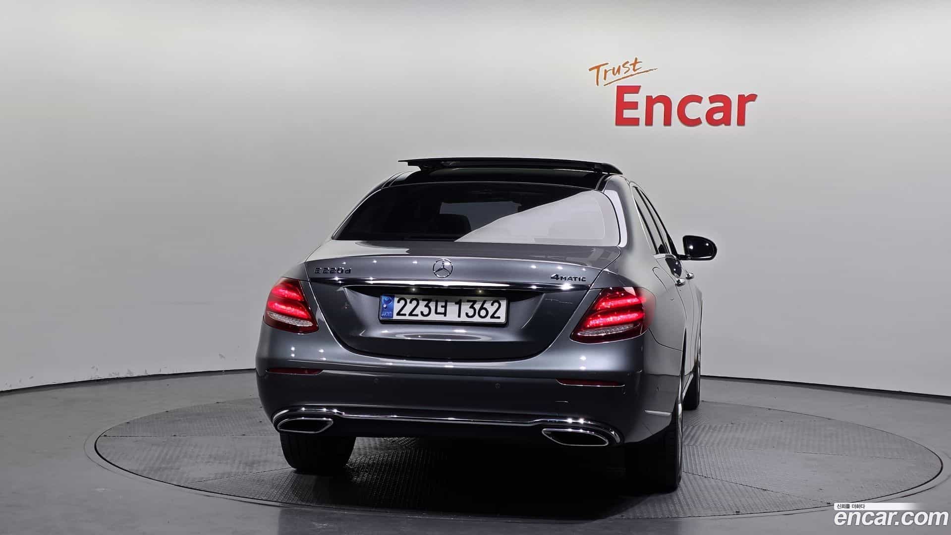 E-Class Mercedes-Benz 2019.4-OUTER-004