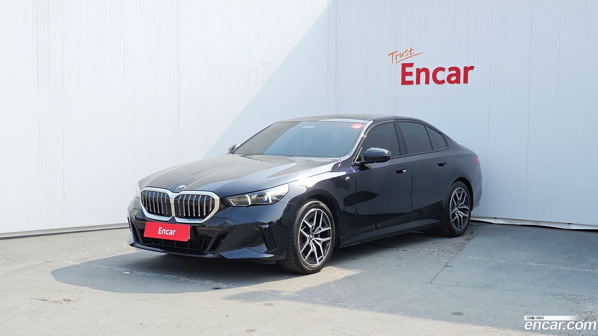 Main__Slider__Photo:5-Series BMW 2024.6-0