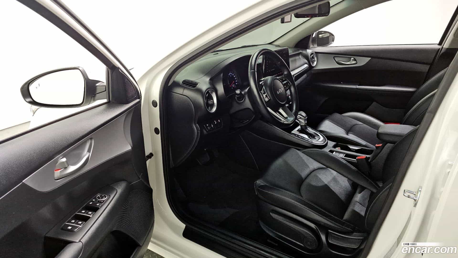 K3 Kia 2022.0-INNER-010