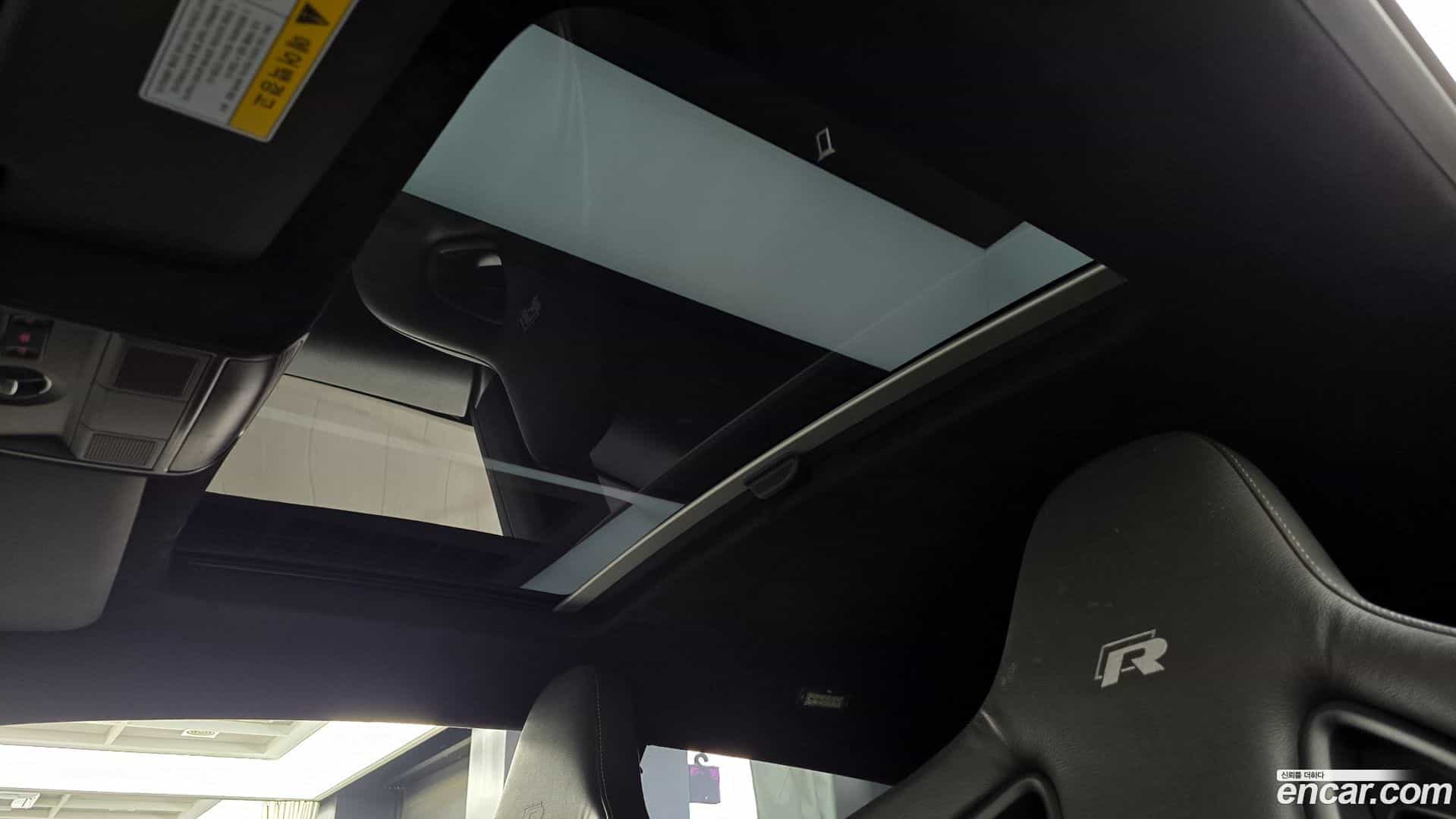 Scirocco Volkswagen 2013.3-OPTION-023