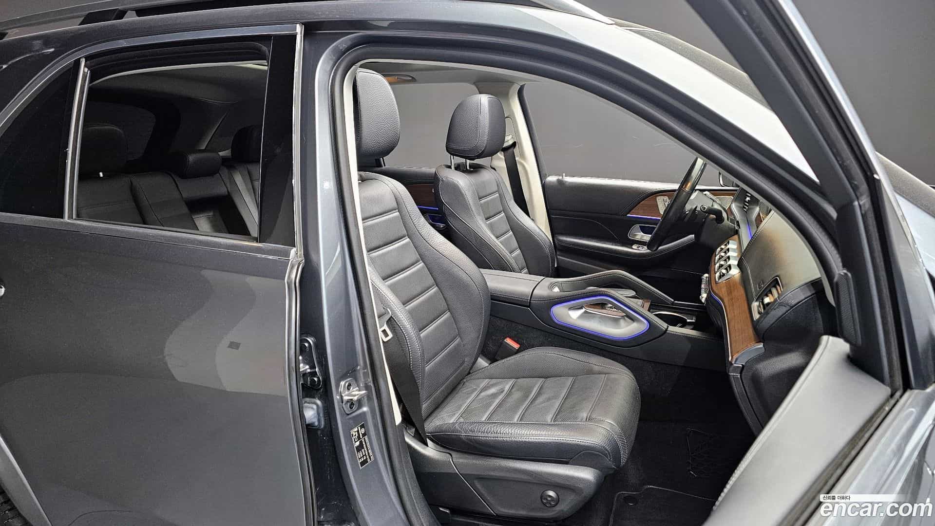 GLE-Class Mercedes-Benz 2021.3-OPTION-016