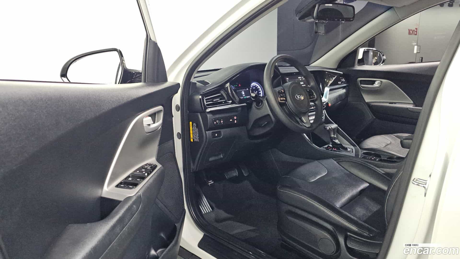 Niro Kia 2020.1-INNER-010