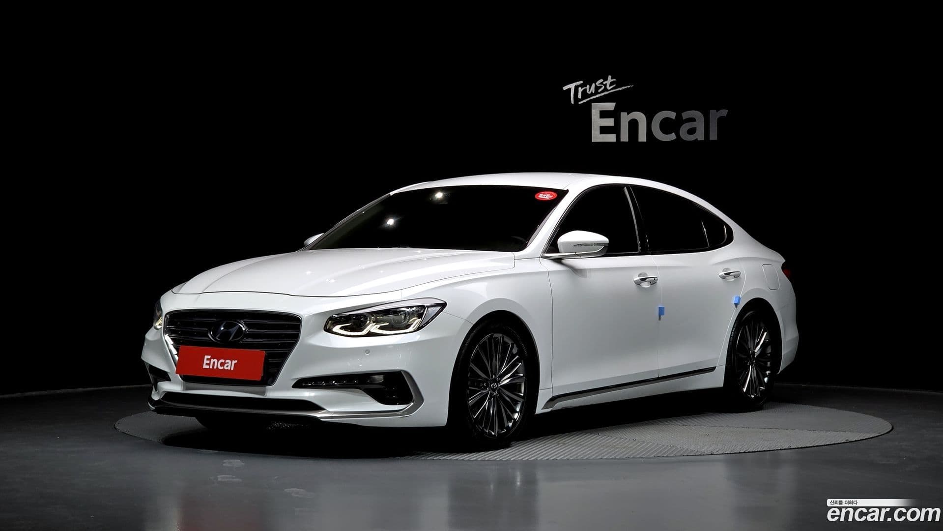 Main__Slider__Photo:Grandeur Hyundai 2019.2-0