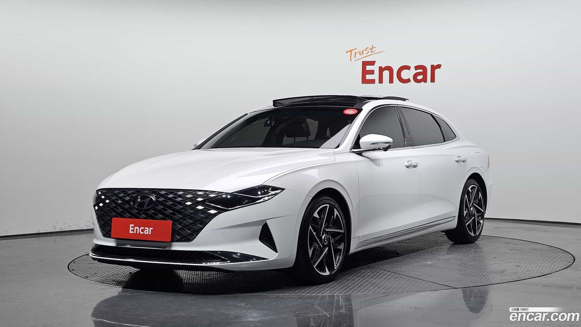 Grandeur Hyundai 2021.1-OUTER-001