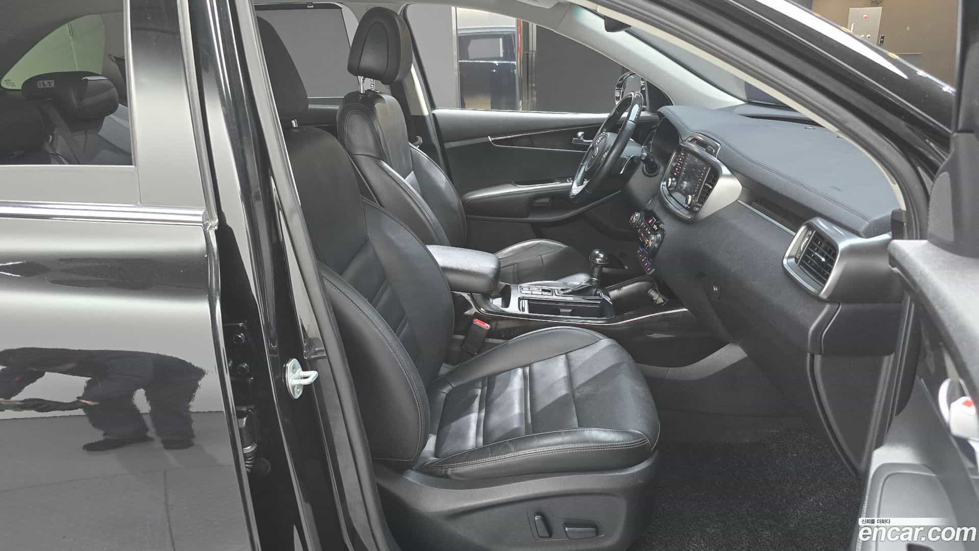 Sorento Kia 2016.7-INNER-010