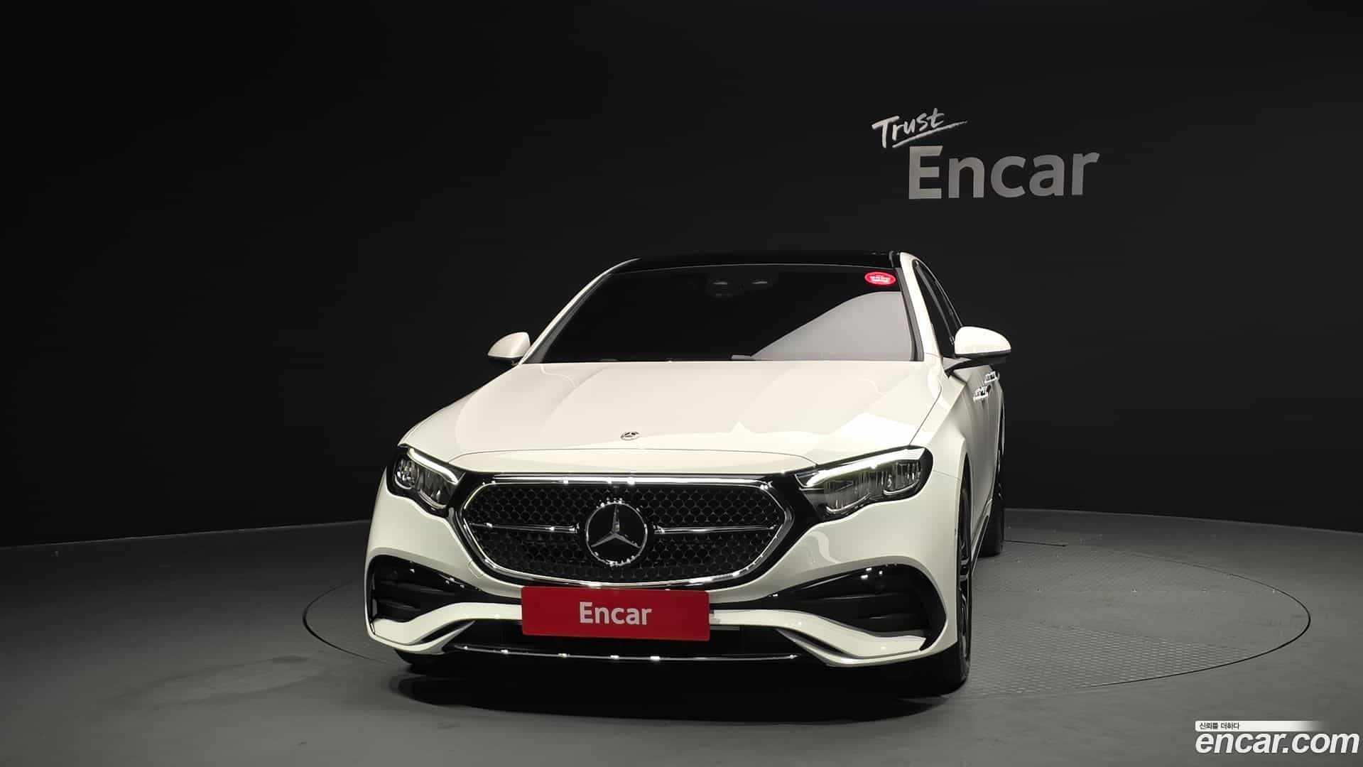 E-Class Mercedes-Benz 2025.10-OUTER-003