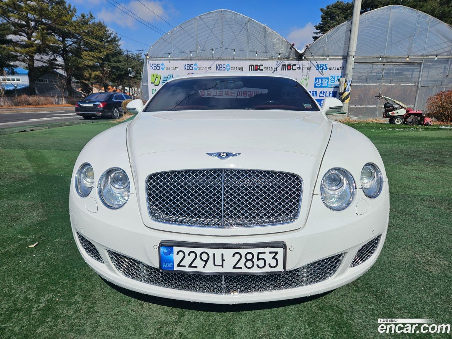 Main__Slider__Photo:Continental Bentley 2010.4-0
