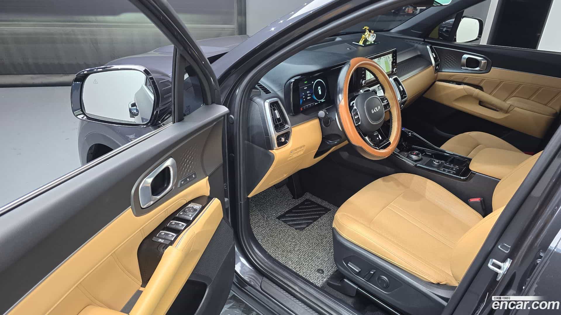 Sorento Kia 2023.2-INNER-010