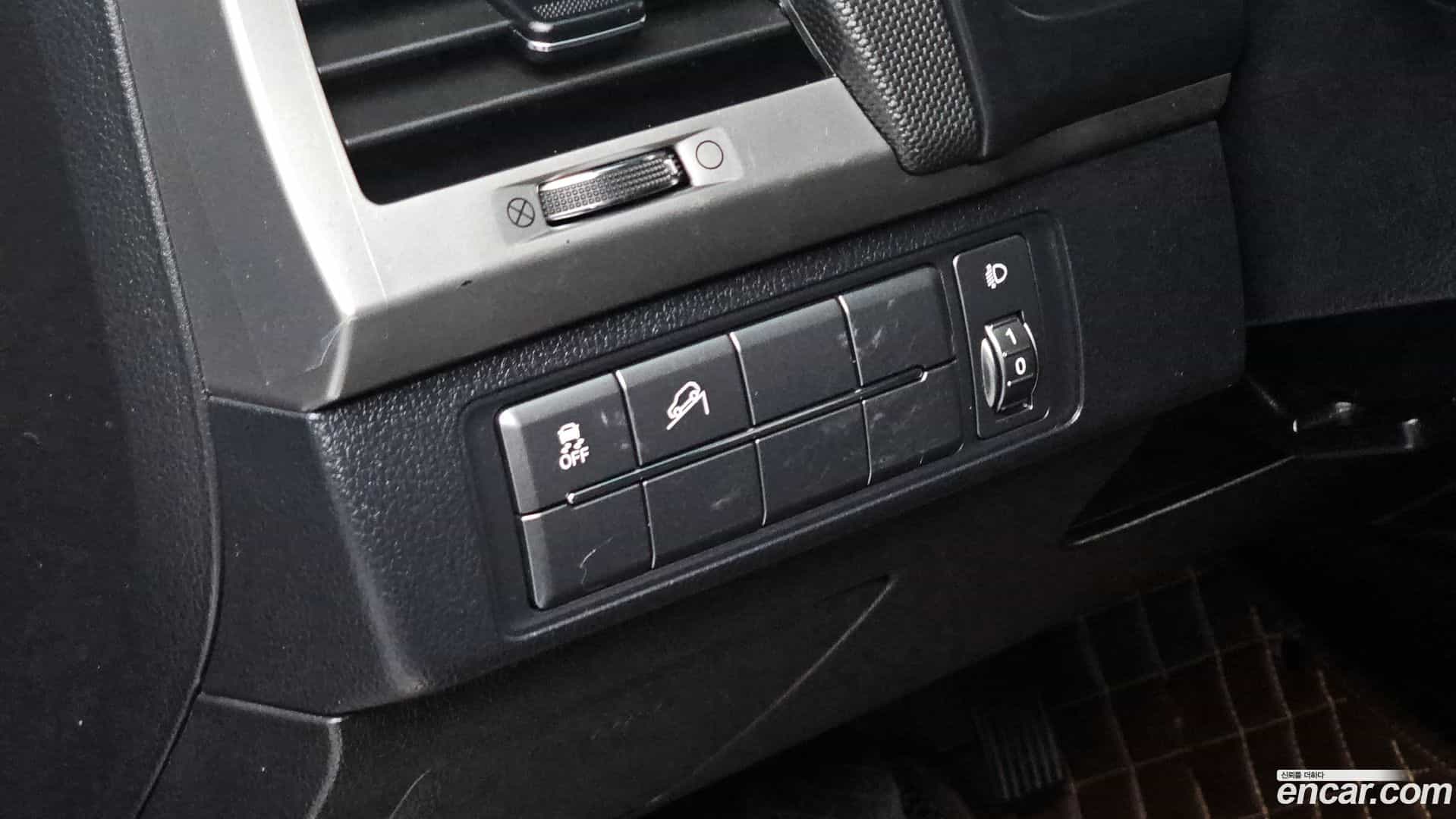 Rexton KG Mobility 2019.3-OPTION-018
