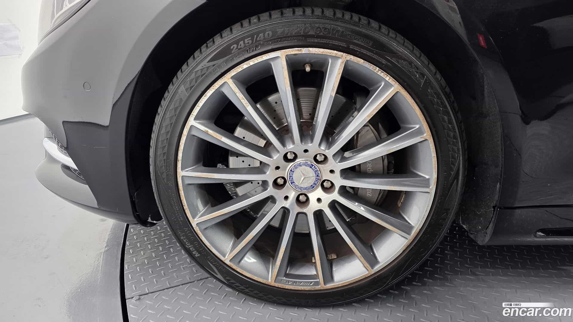 S-Class Mercedes-Benz 2017.1-OUTER-005