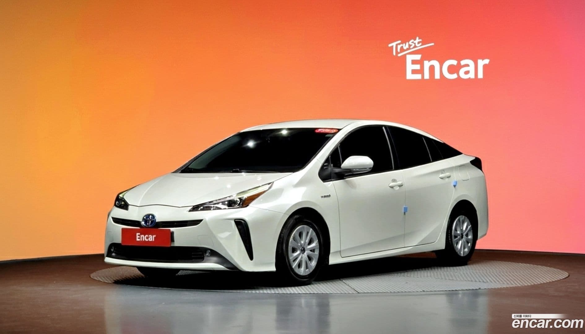 Main__Slider__Photo:Prius Toyota 2019.7-0