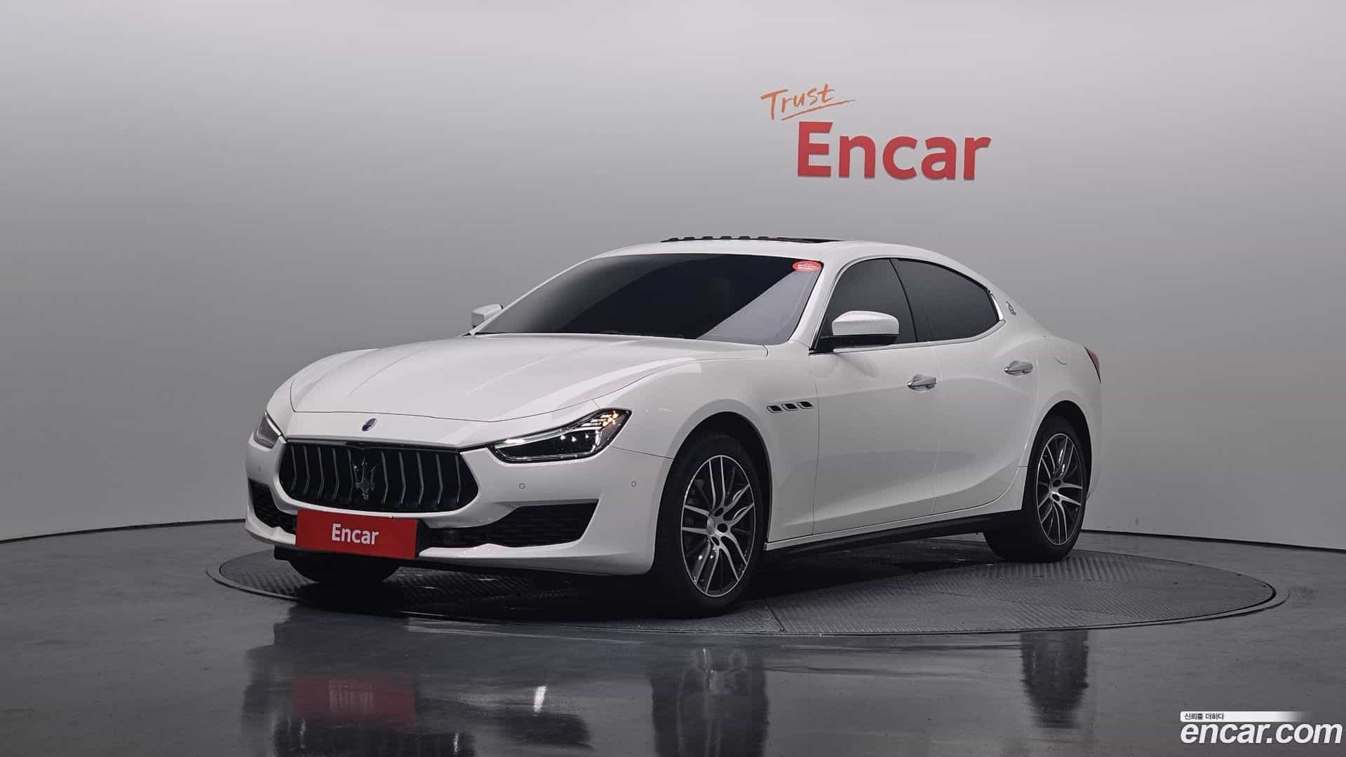 Ghibli Maserati 2020.11-OUTER-001