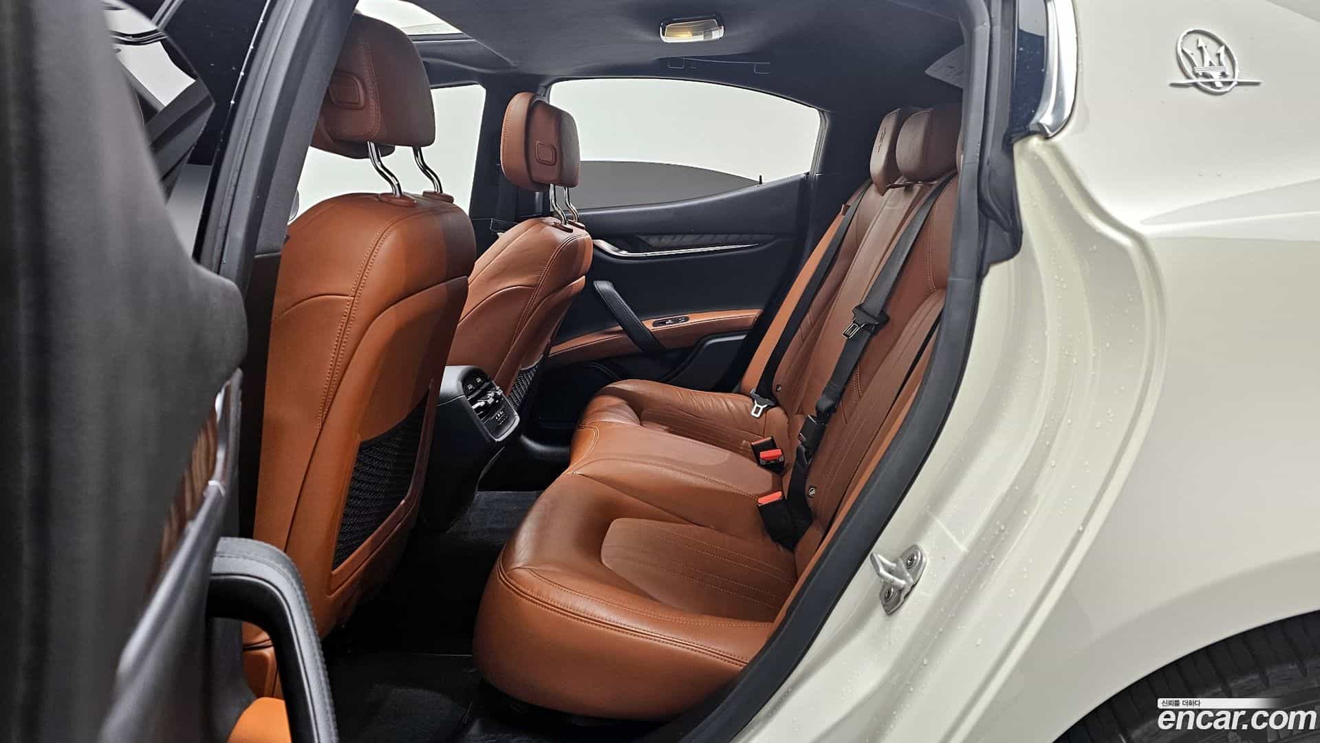 Ghibli Maserati 2020.11-OPTION-016