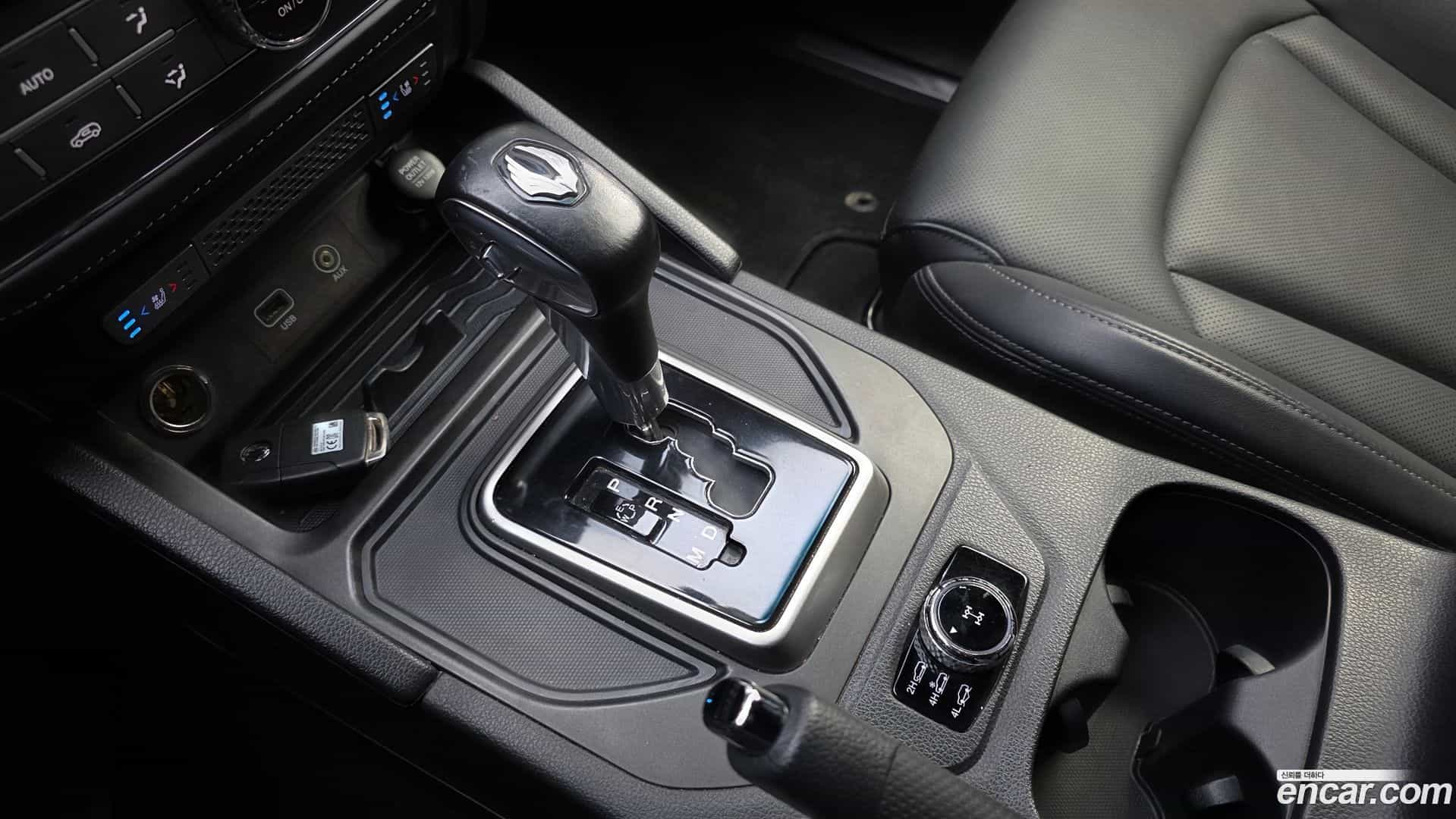 Rexton KG Mobility 2019.4-INNER-009