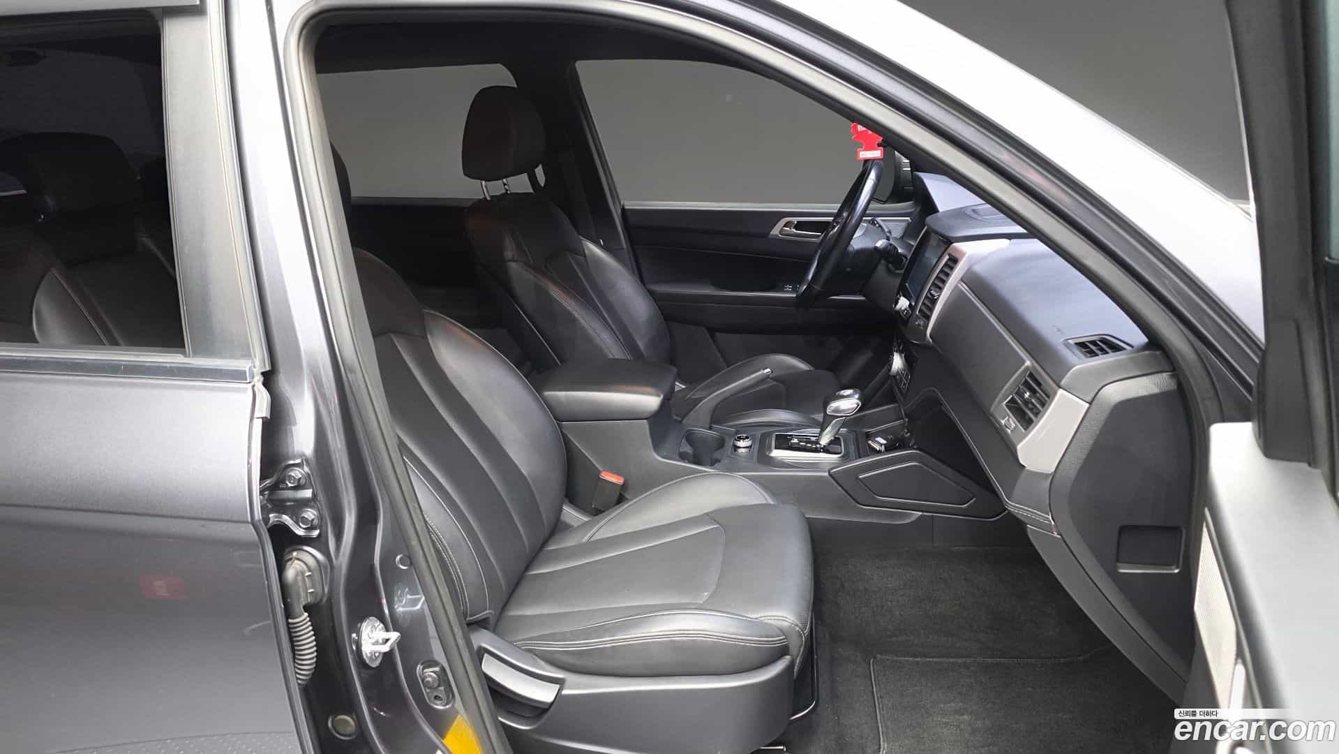 Rexton KG Mobility 2019.4-OPTION-015
