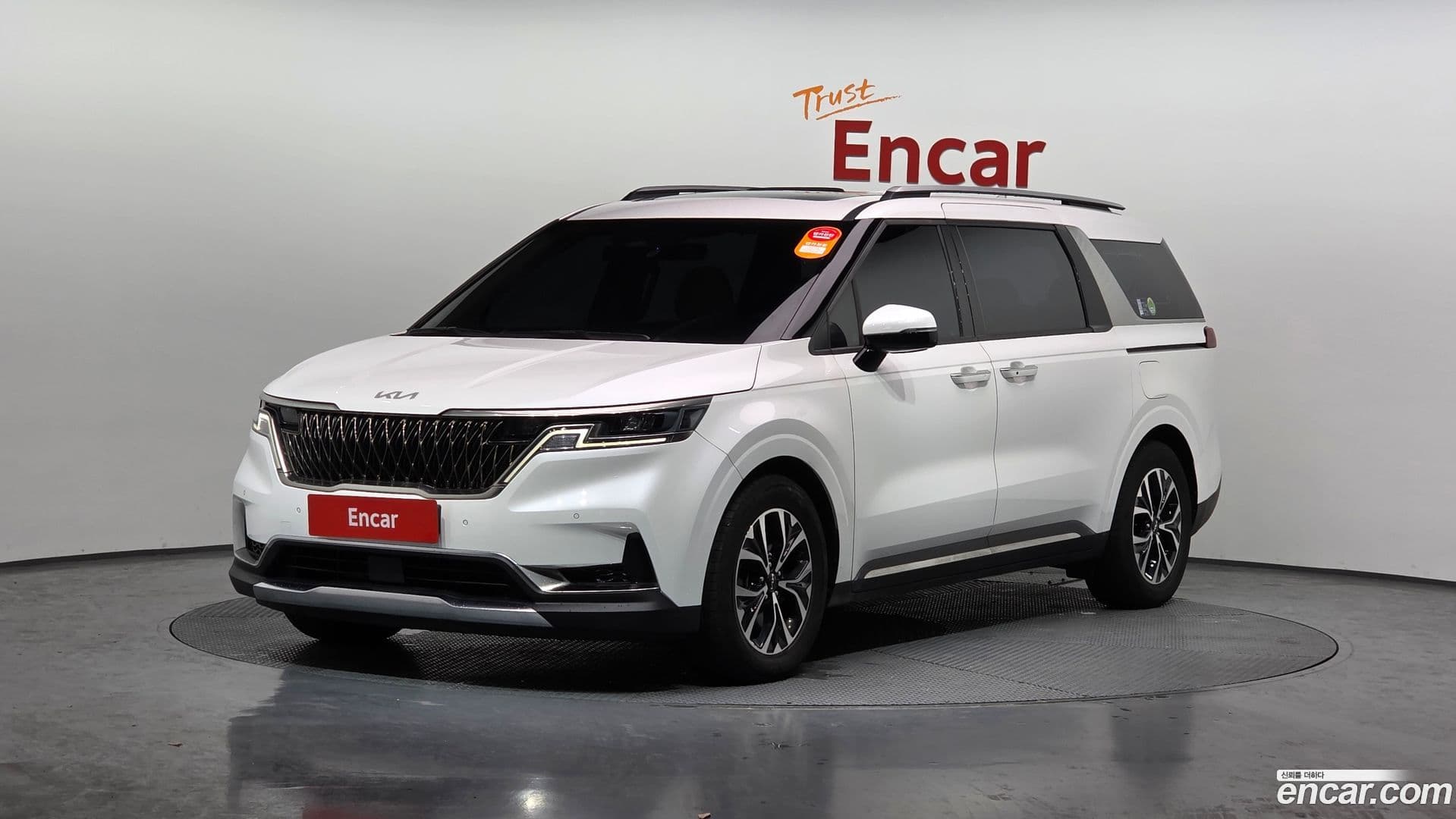 Main__Slider__Photo:Canival Kia 2022.0-0