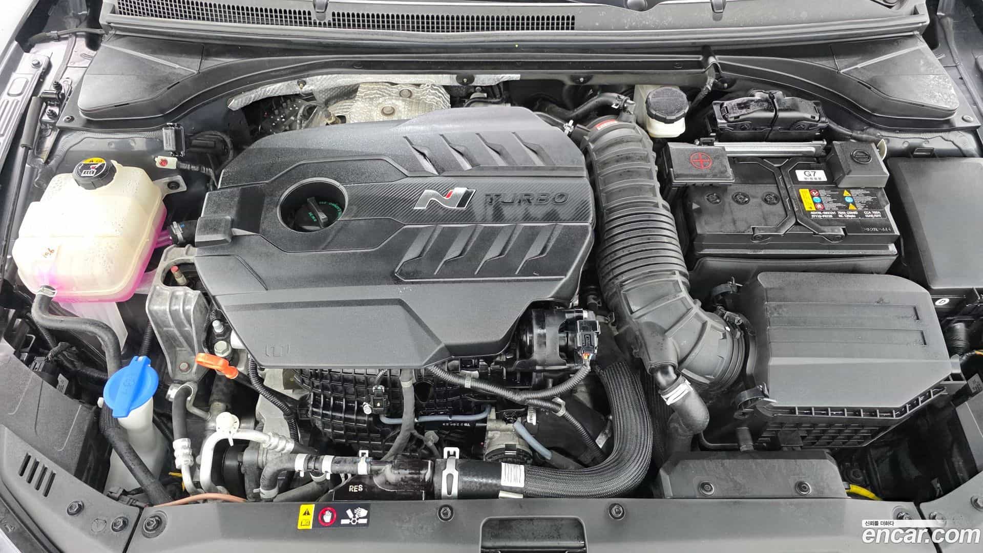 Veloster Hyundai 2022.6-INNER-006