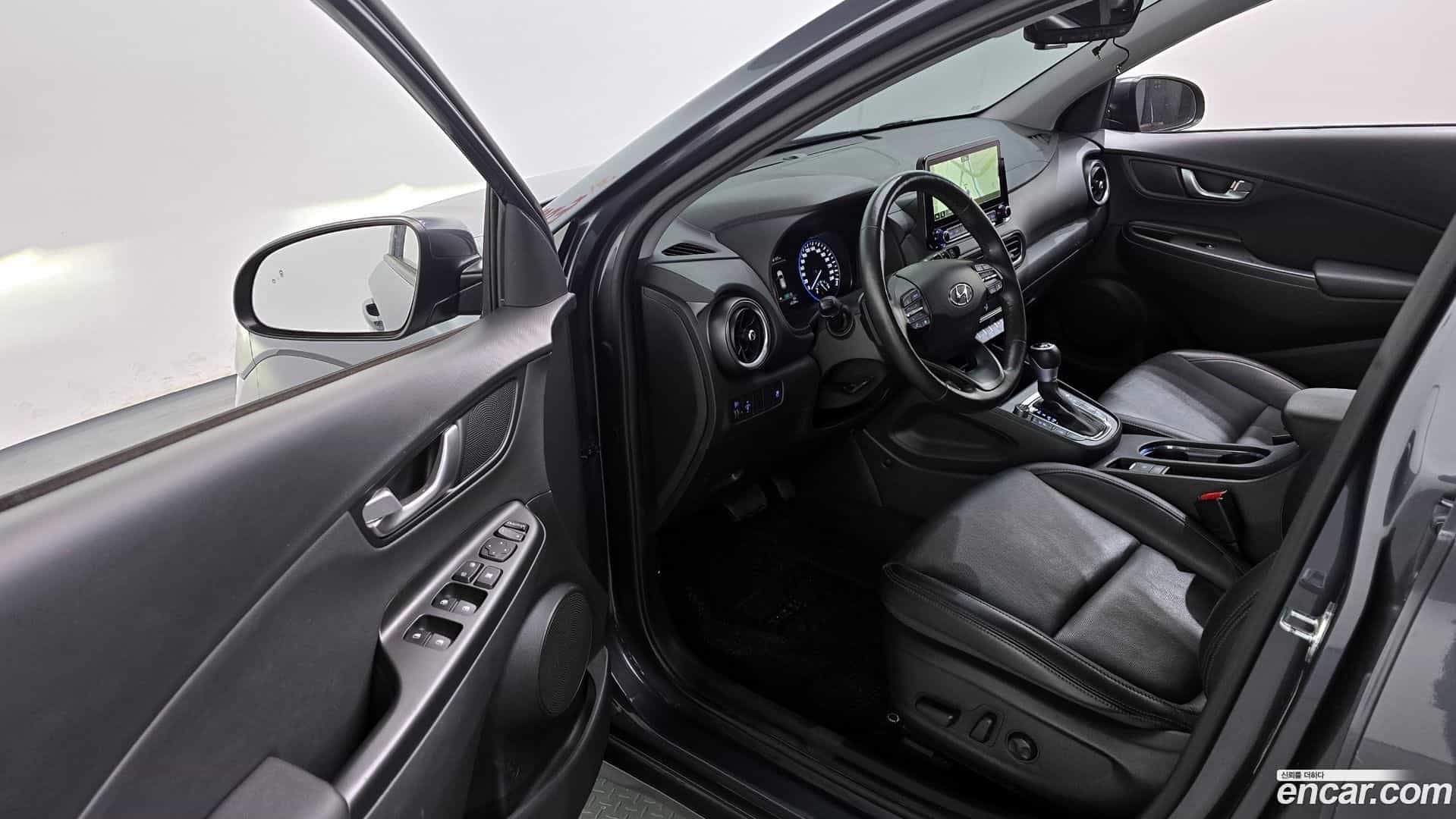 Kona Hyundai 2021.2-INNER-010