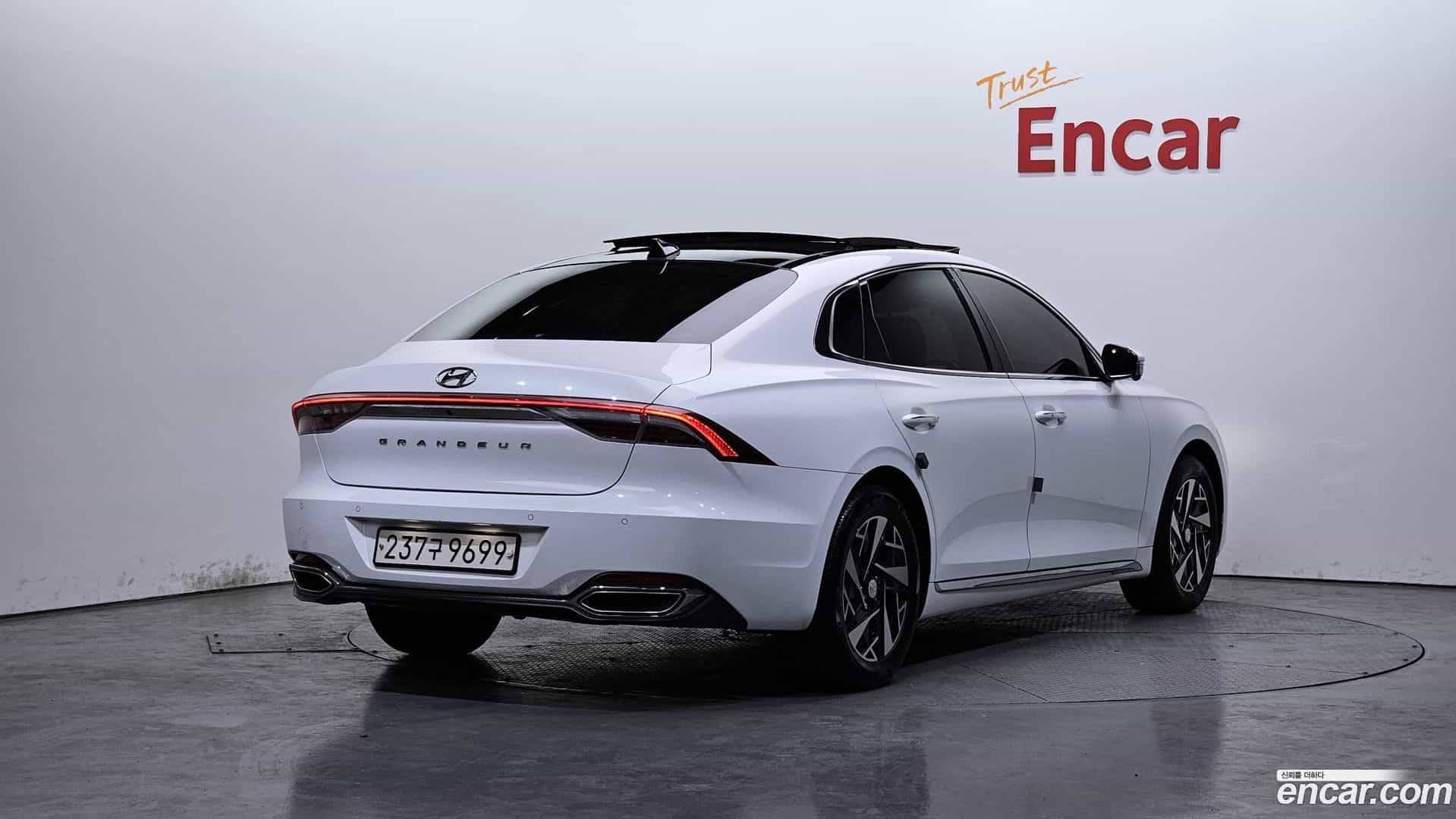 Grandeur Hyundai 2020.5-OUTER-002