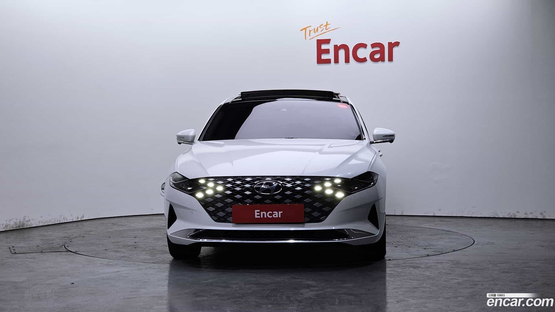 Grandeur Hyundai 2020.5-OUTER-003