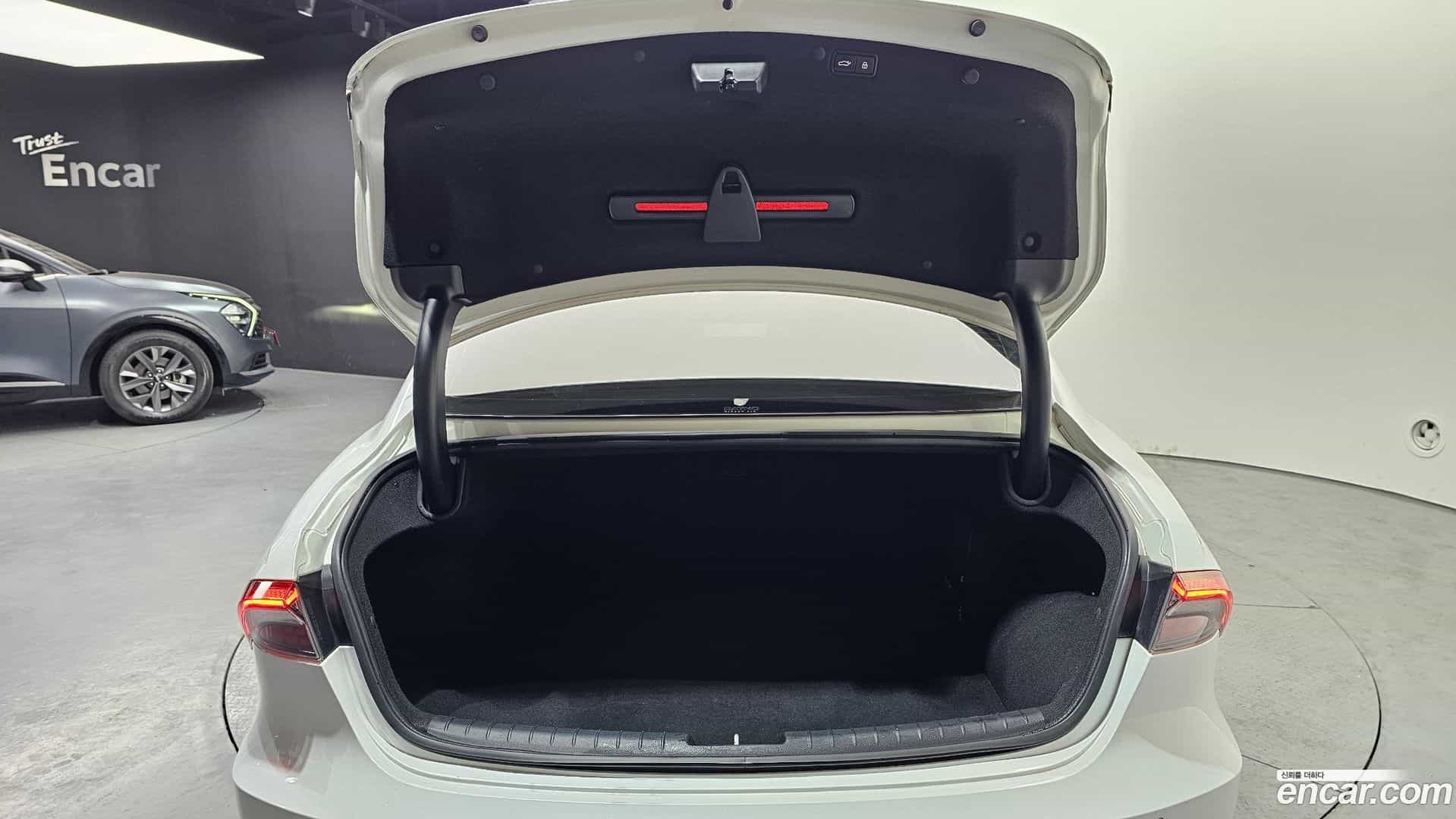 Grandeur Hyundai 2020.5-OPTION-024