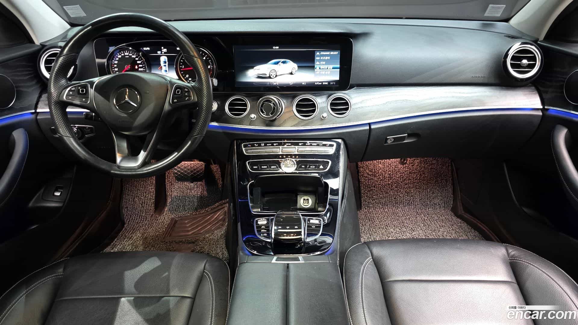 E-Class Mercedes-Benz 2017.3-INNER-007