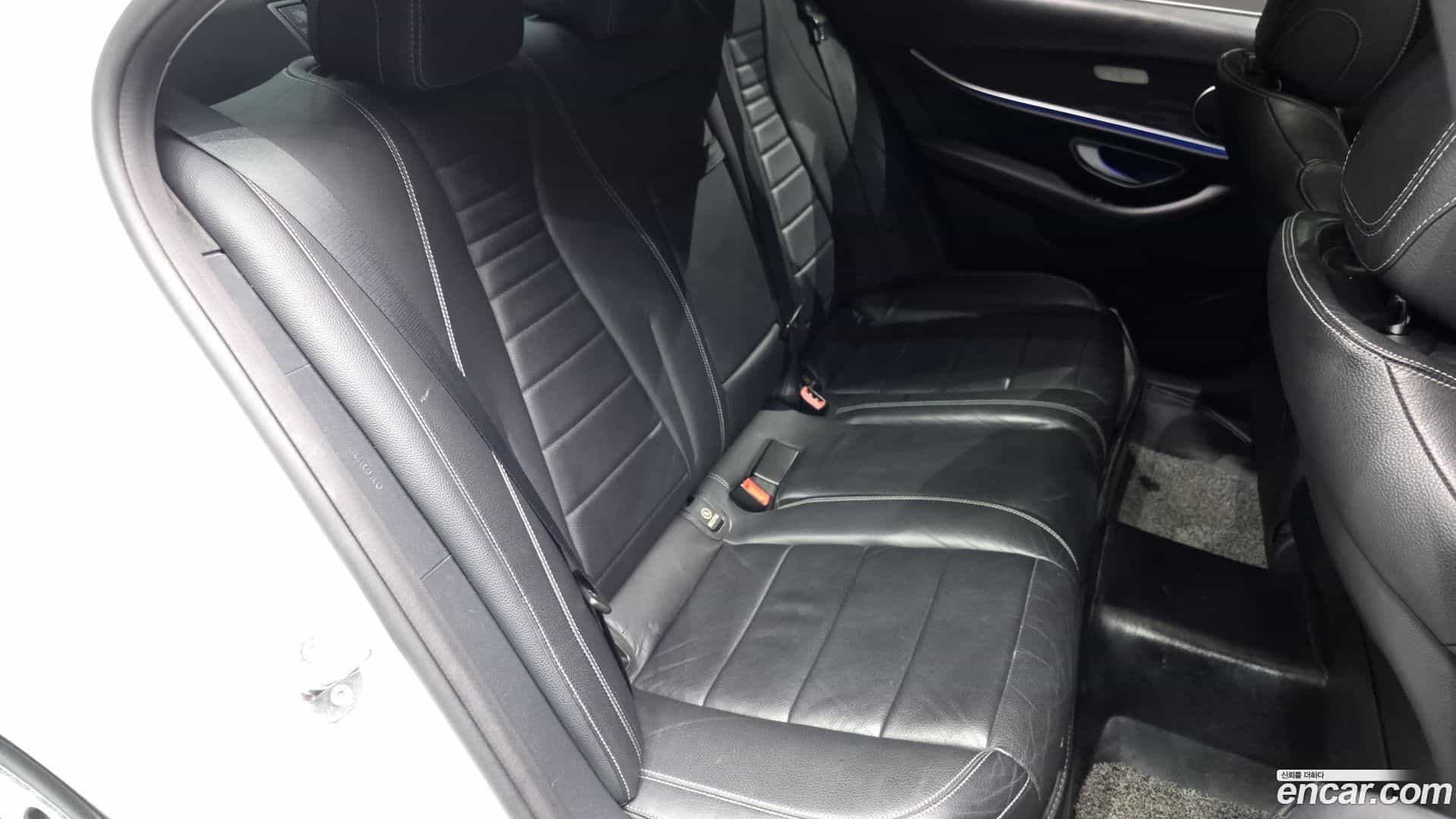 E-Class Mercedes-Benz 2017.3-OPTION-016
