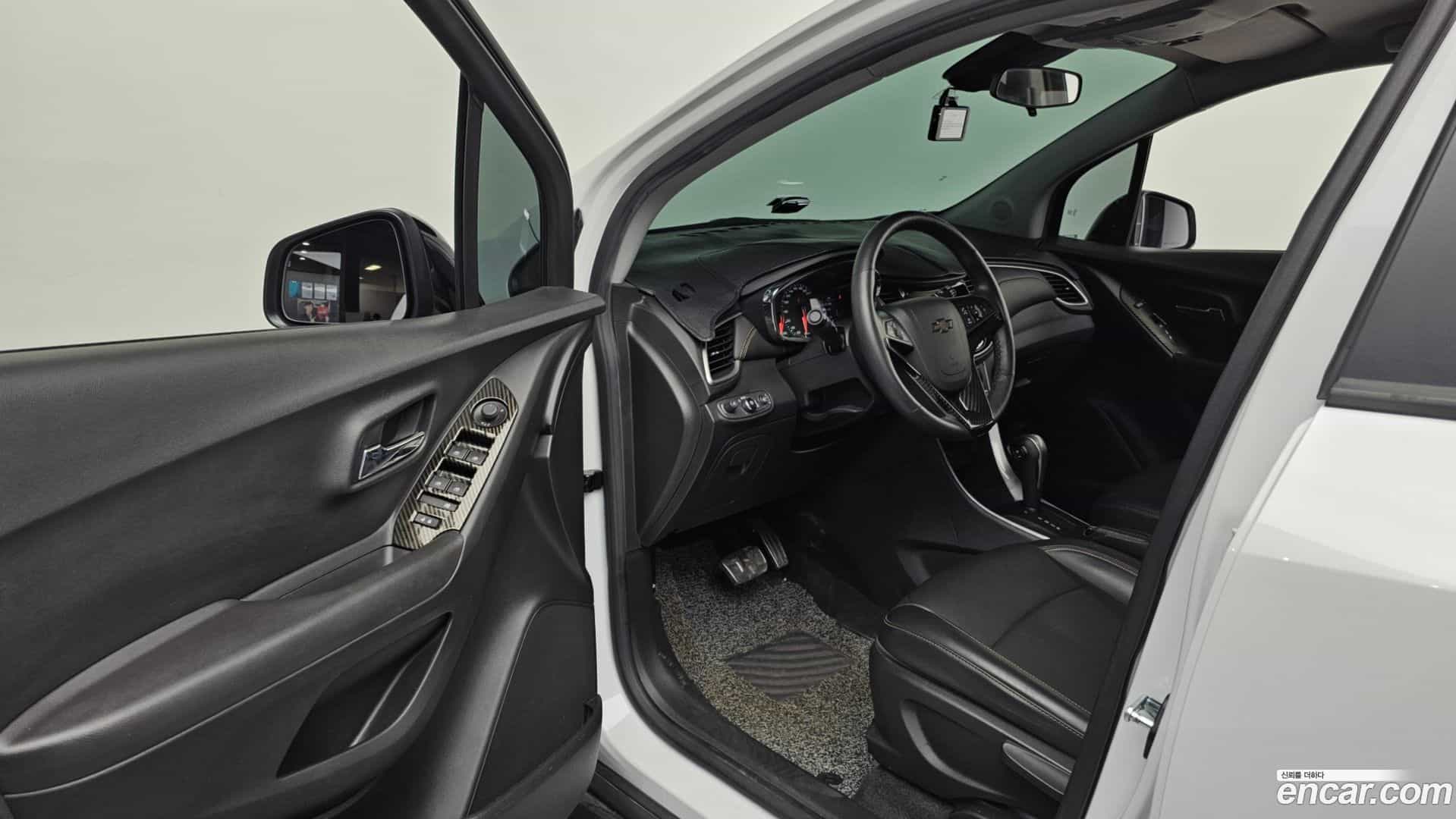 Trax Chevrolet 2019.10-INNER-010