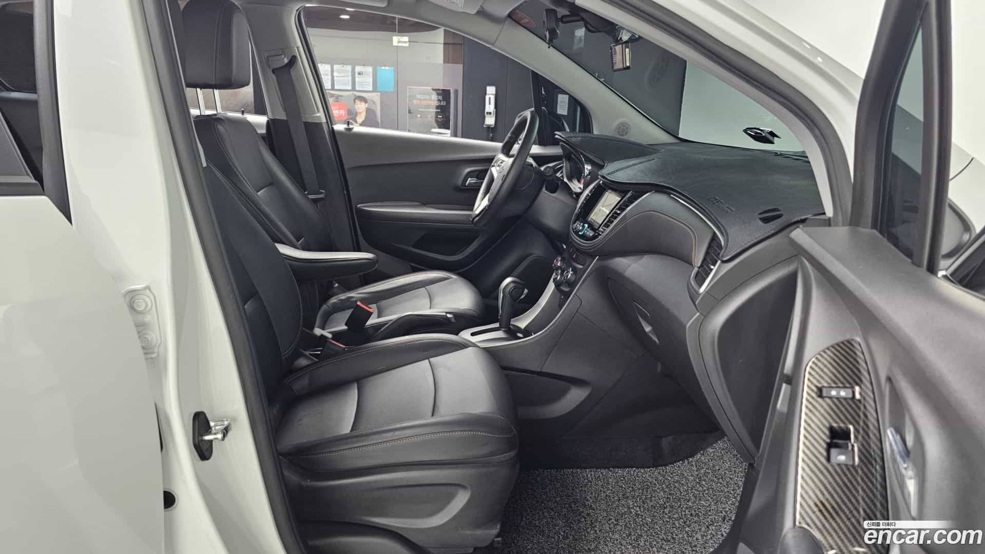 Trax Chevrolet 2019.10-OPTION-015