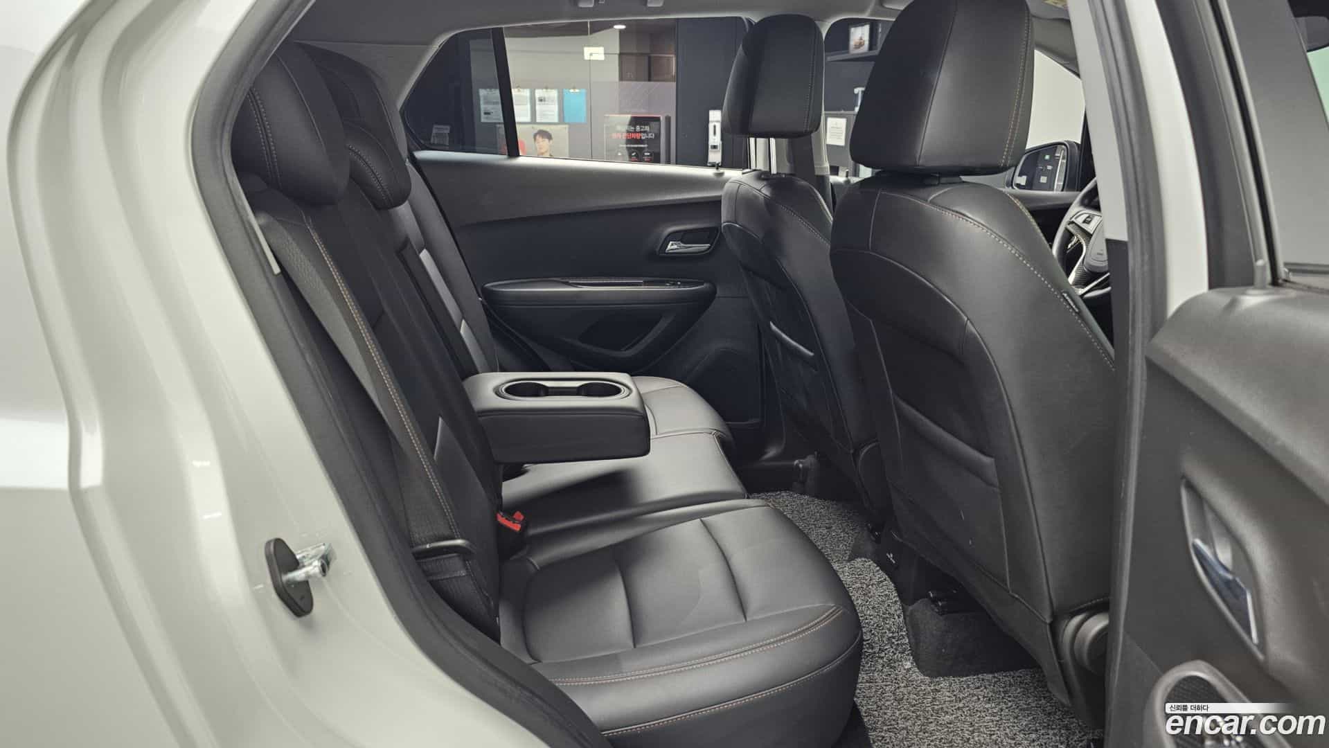 Trax Chevrolet 2019.10-OPTION-016