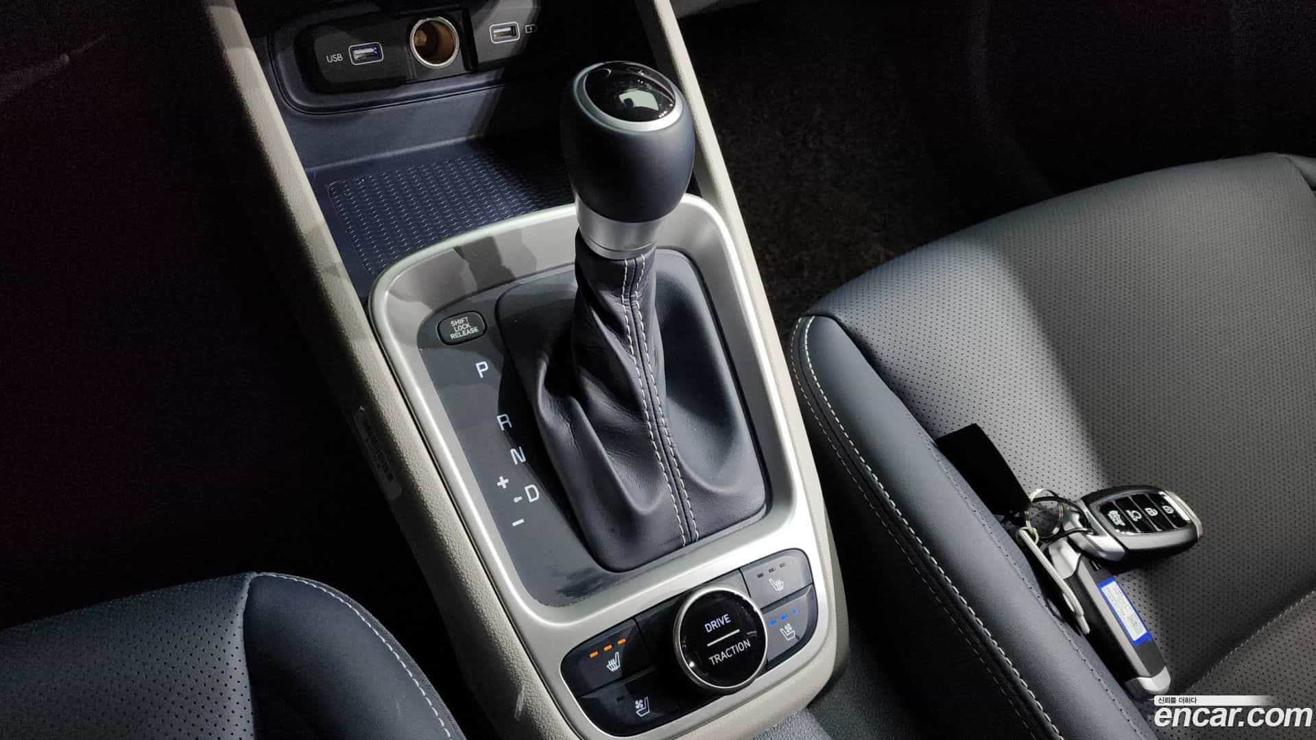 Venue Hyundai 2022.2-INNER-009