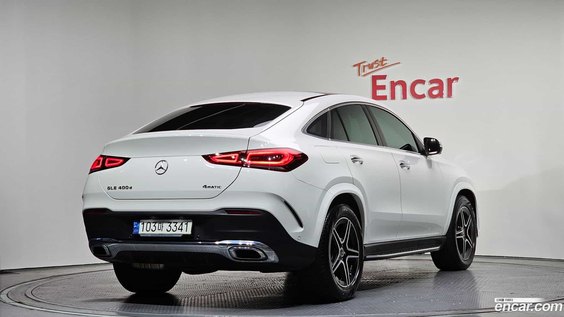 GLE-Class Mercedes-Benz 2021.1-OUTER-002