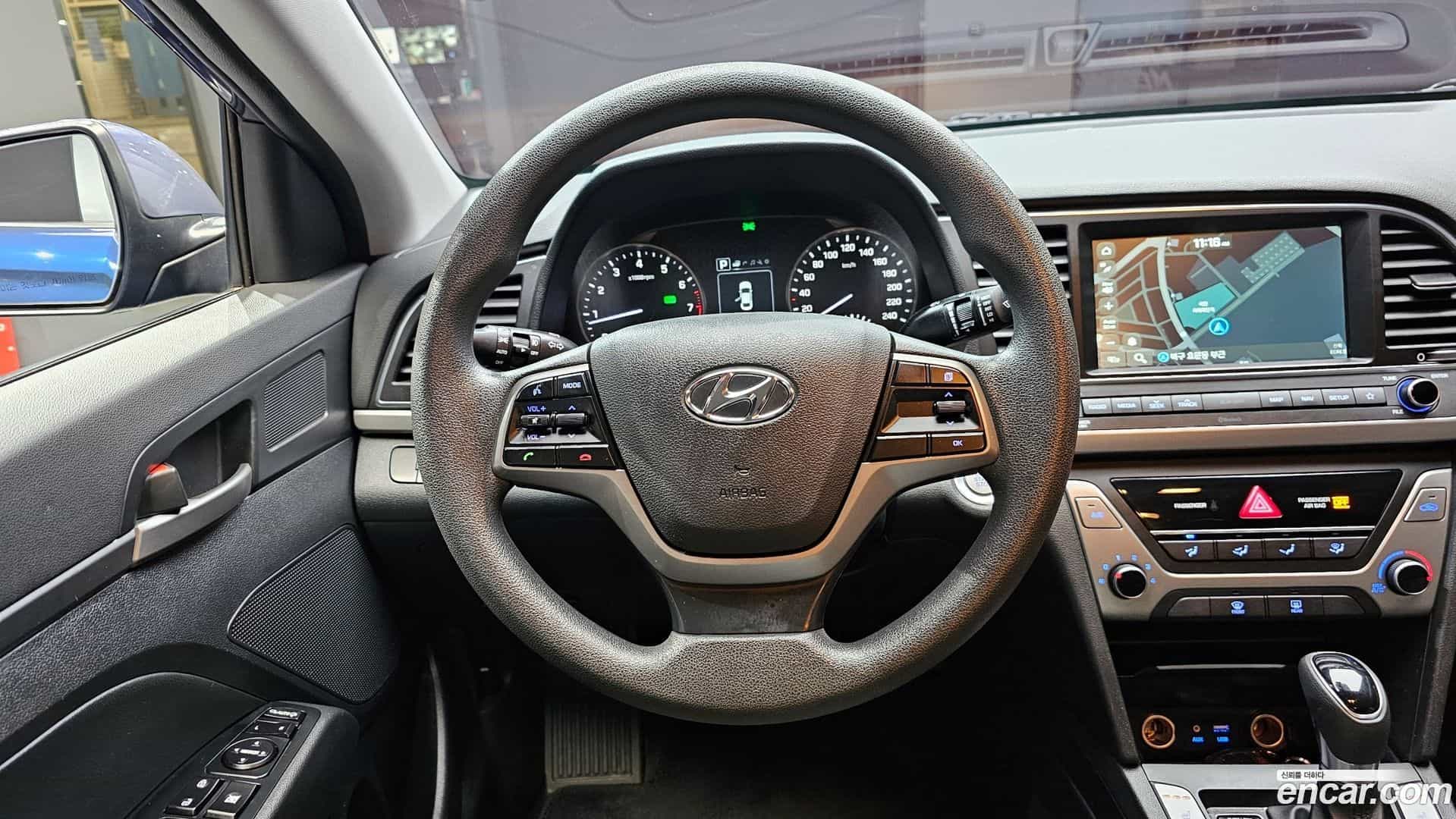 AVANTE Hyundai 2018.7-INNER-008