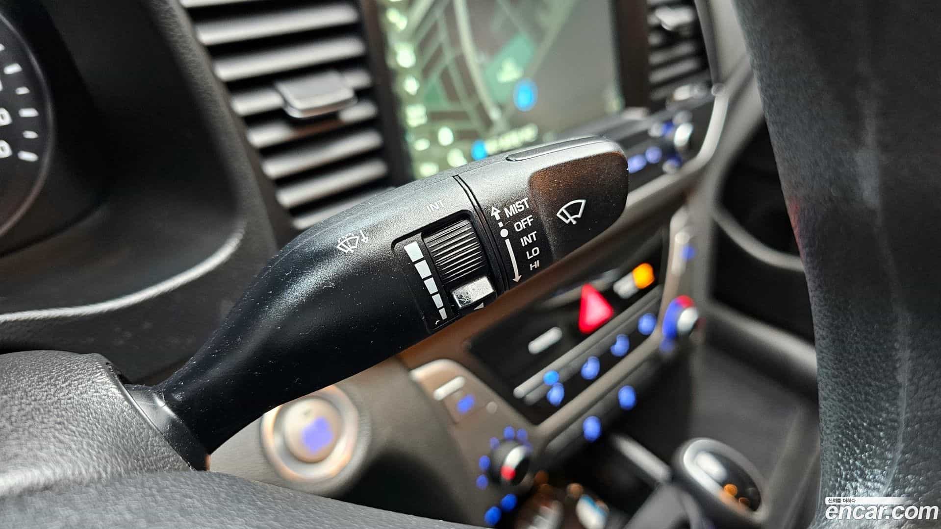 AVANTE Hyundai 2018.7-OPTION-021