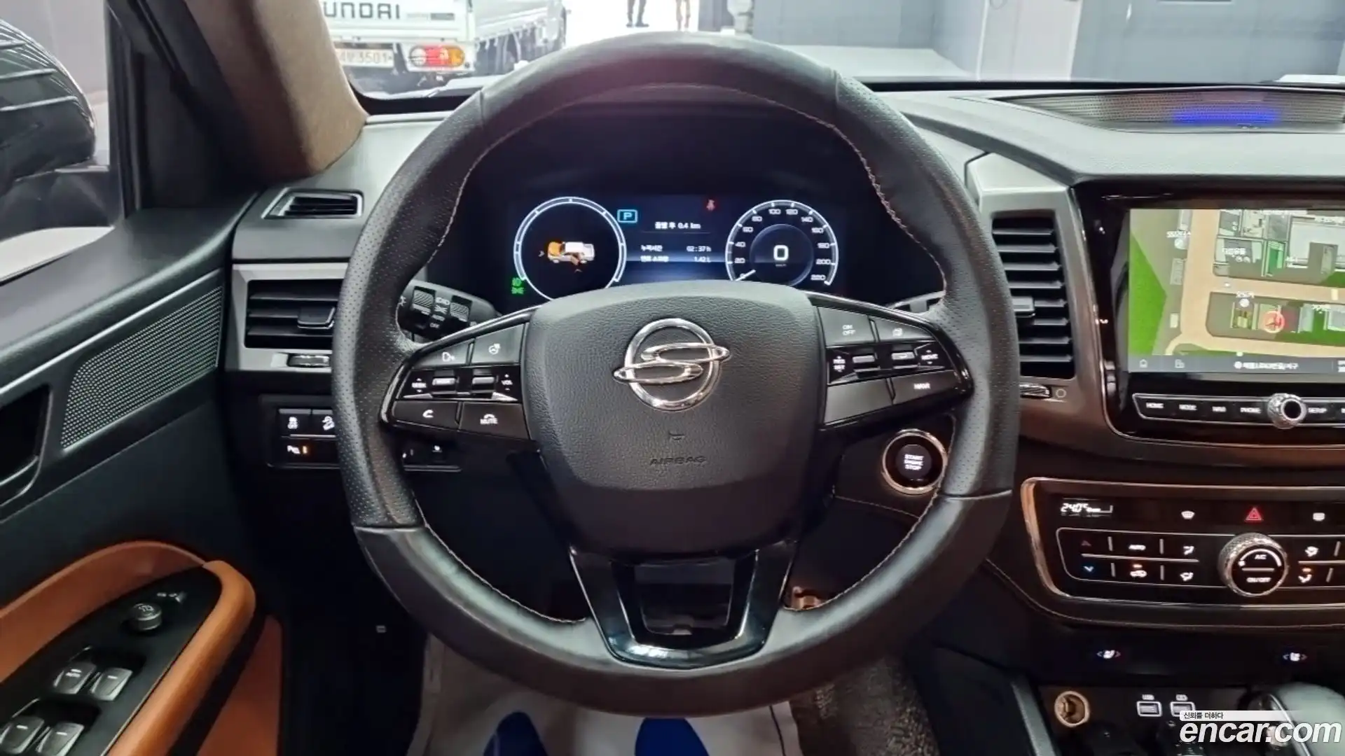 Rexton KG Mobility 2022.2-INNER-009