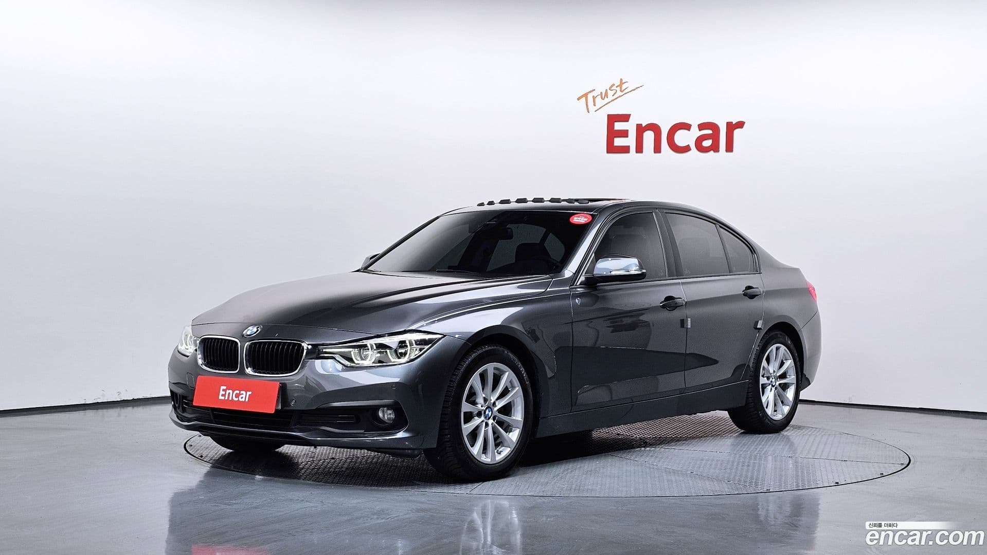 Main__Slider__Photo:3-Series BMW 2017.2-0