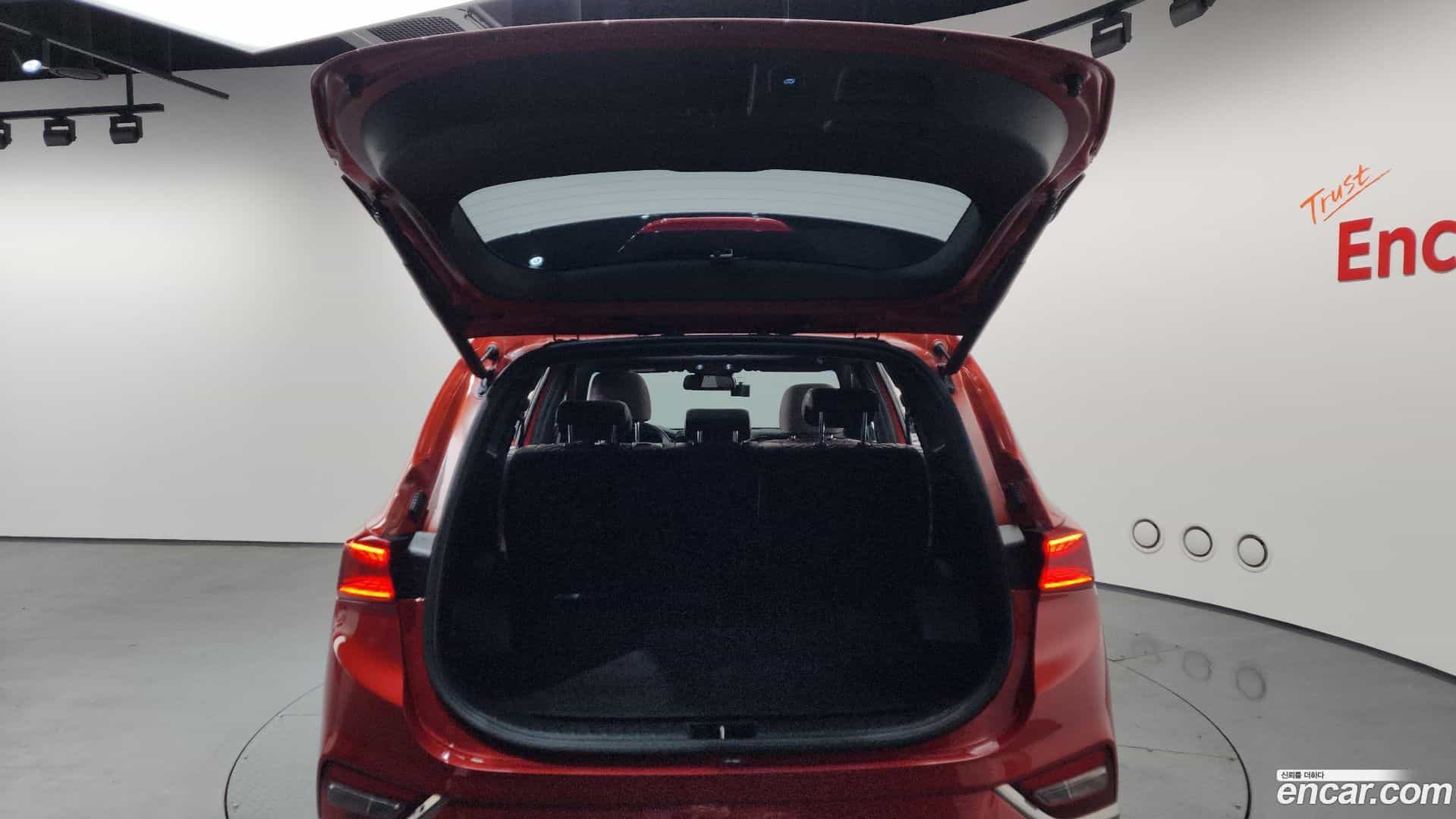 Santafe Hyundai 2019.2-OPTION-024