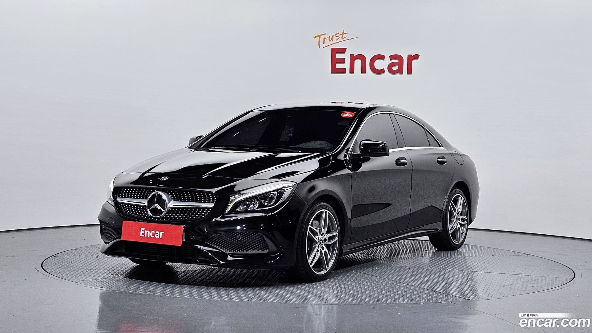 Main__Slider__Photo:CLA-Class Mercedes-Benz 2018.4-0