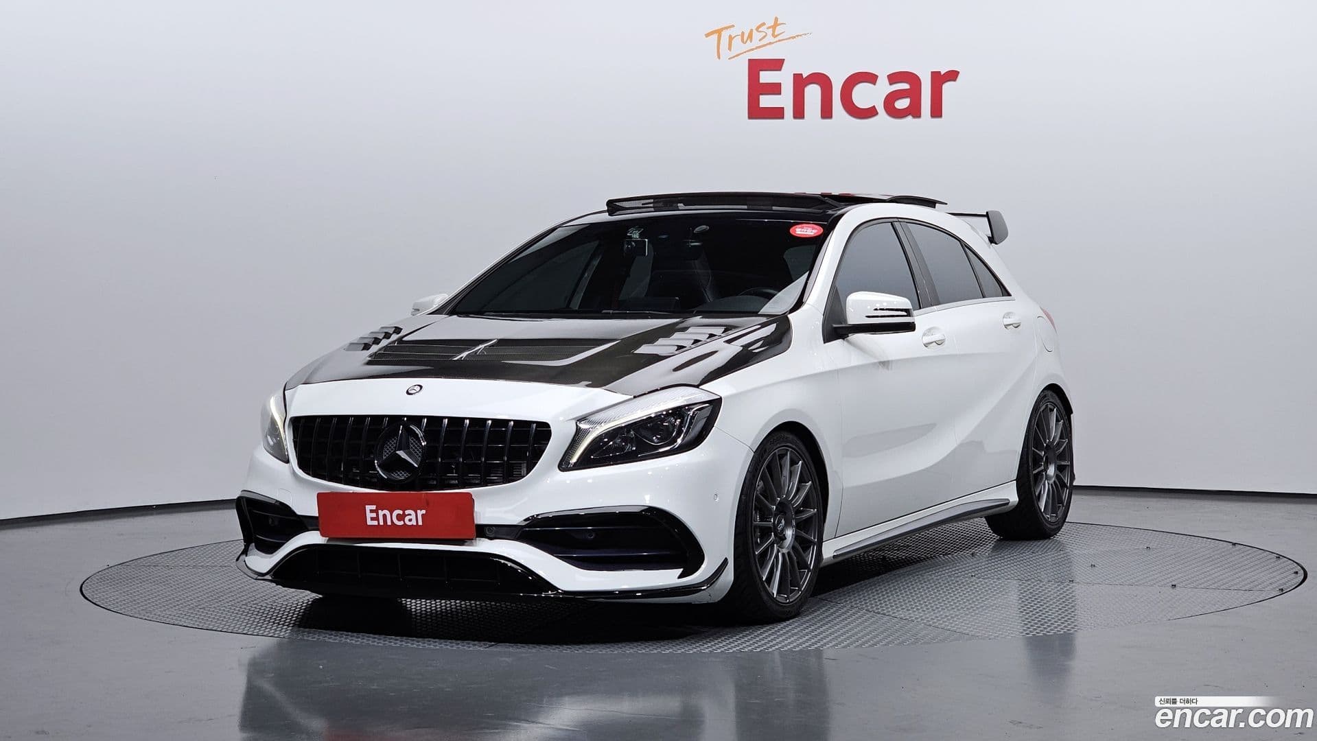 Main__Slider__Photo:A-Class Mercedes-Benz 2016.4-0