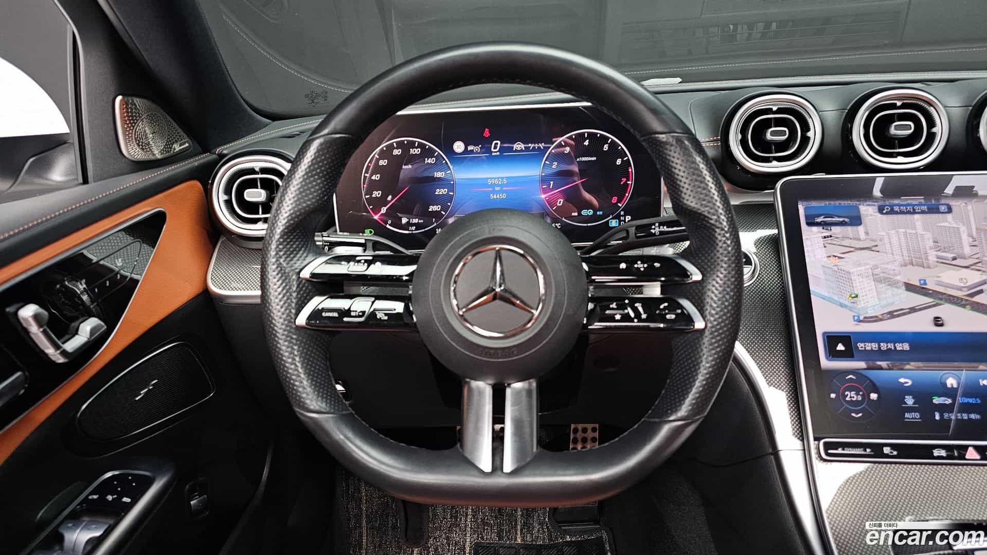 C-Class Mercedes-Benz 2022.3-OPTION-017
