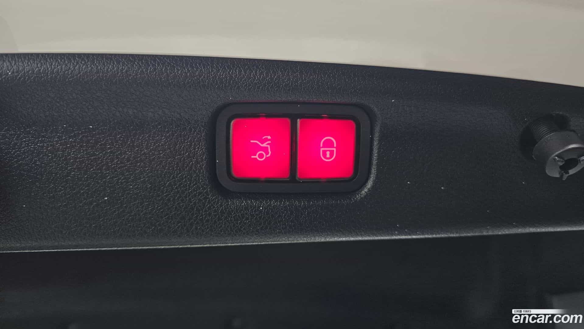 C-Class Mercedes-Benz 2022.3-OPTION-024