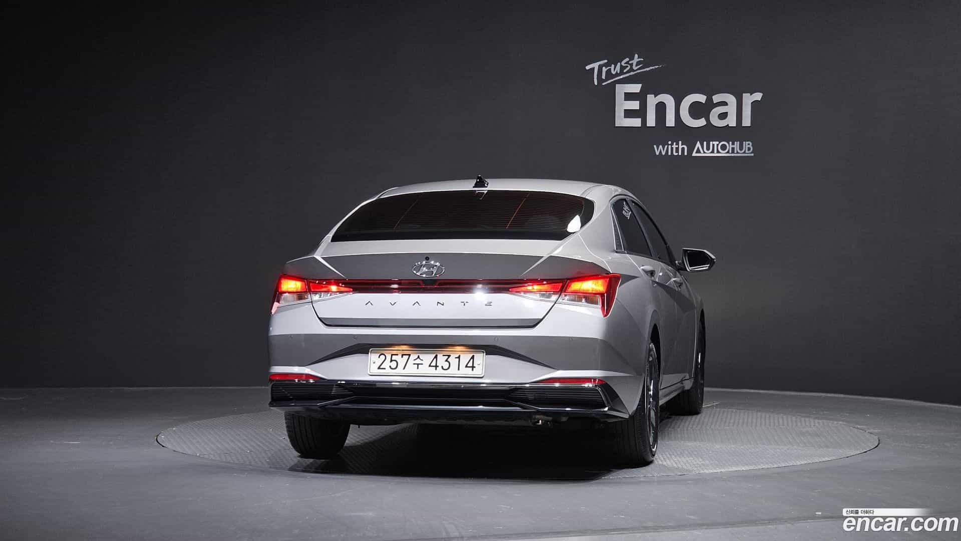 AVANTE Hyundai 2022.0-OUTER-004