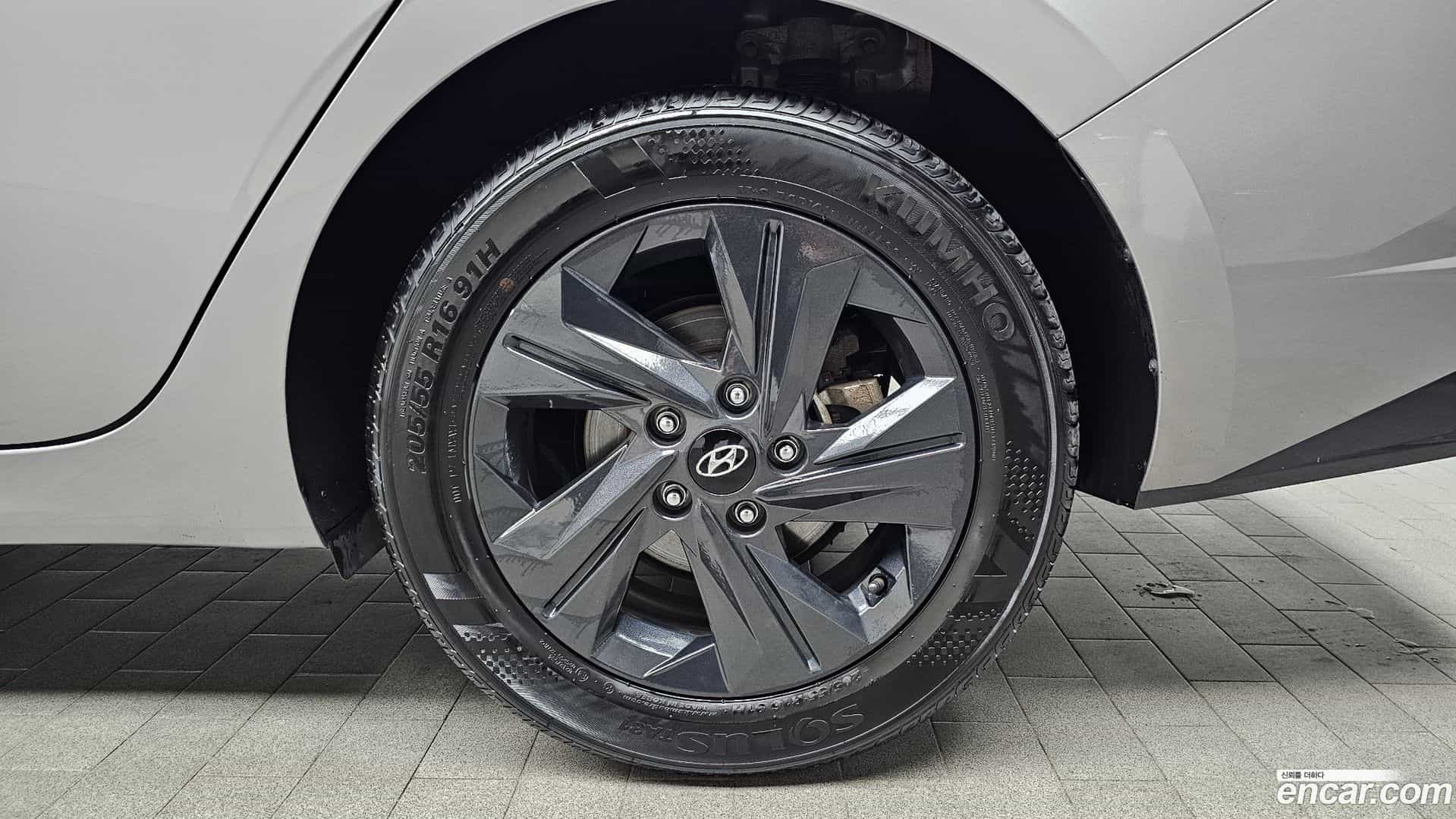 AVANTE Hyundai 2022.0-OUTER-005