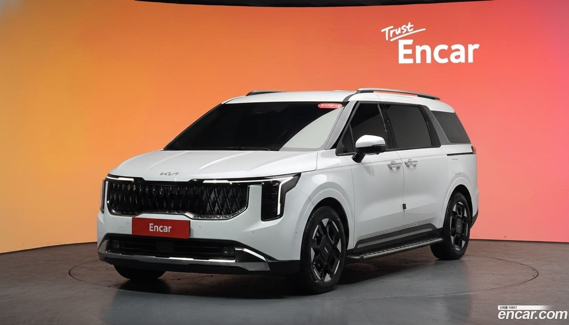 Main__Slider__Photo:Canival Kia 2025.9-0