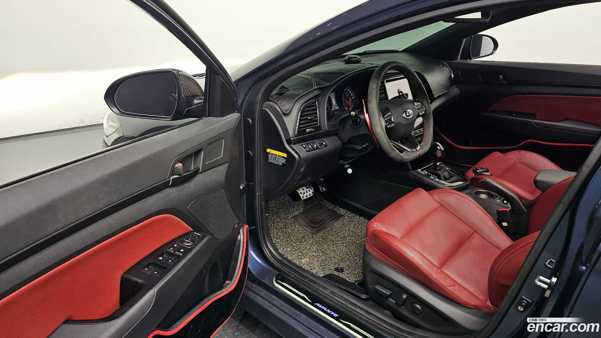 AVANTE Hyundai 2017.8-OPTION-015
