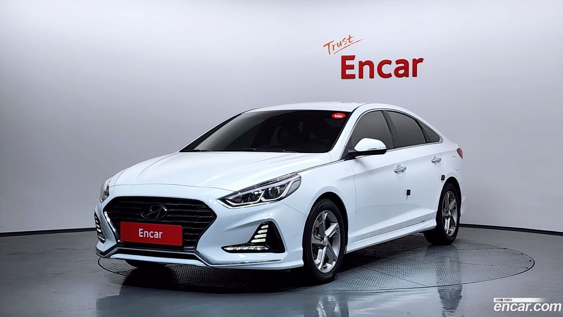 Main__Slider__Photo:Sonata Hyundai 2017.9-0
