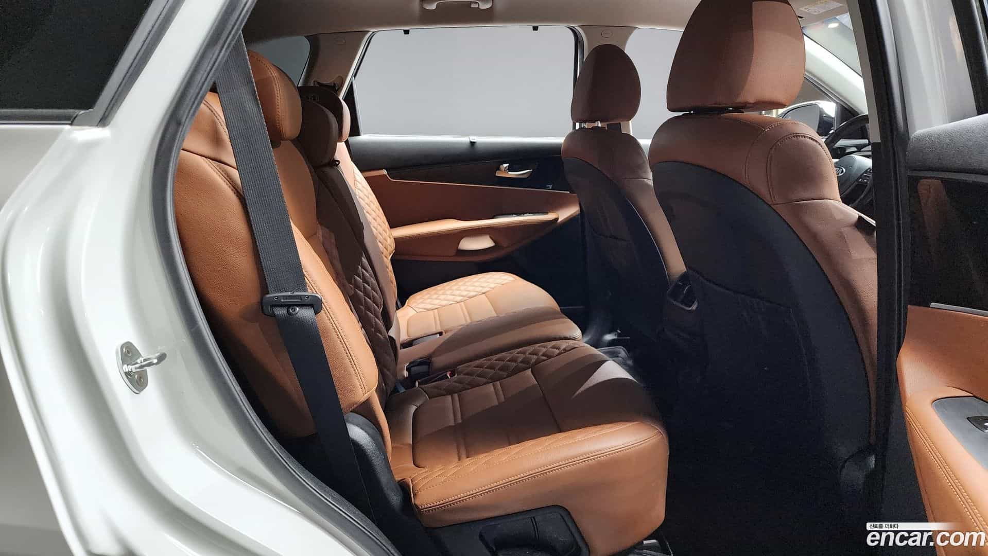 Sorento Kia 2019.8-OPTION-016