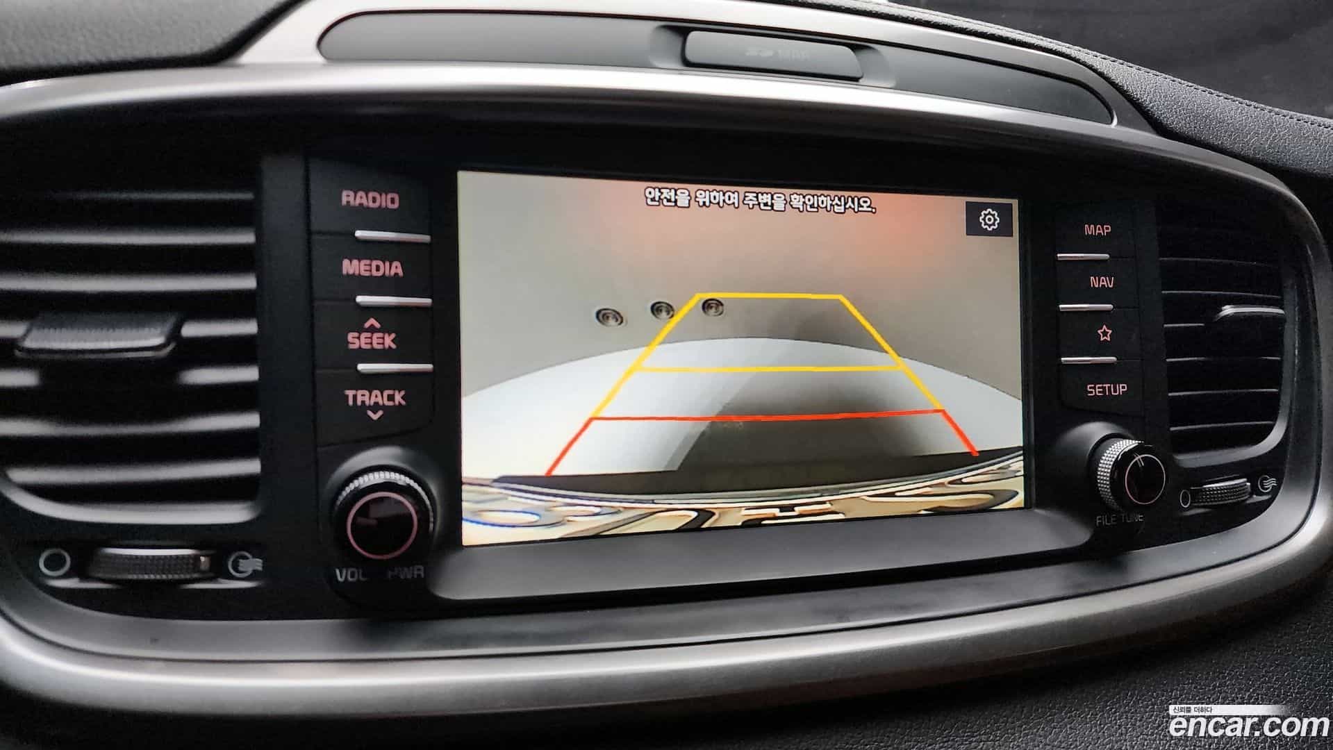 Sorento Kia 2019.8-OPTION-019