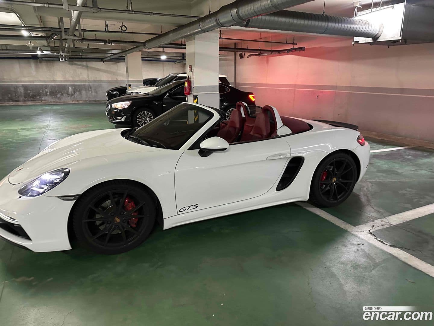Main__Slider__Photo:718 Porsche 2018.5-0