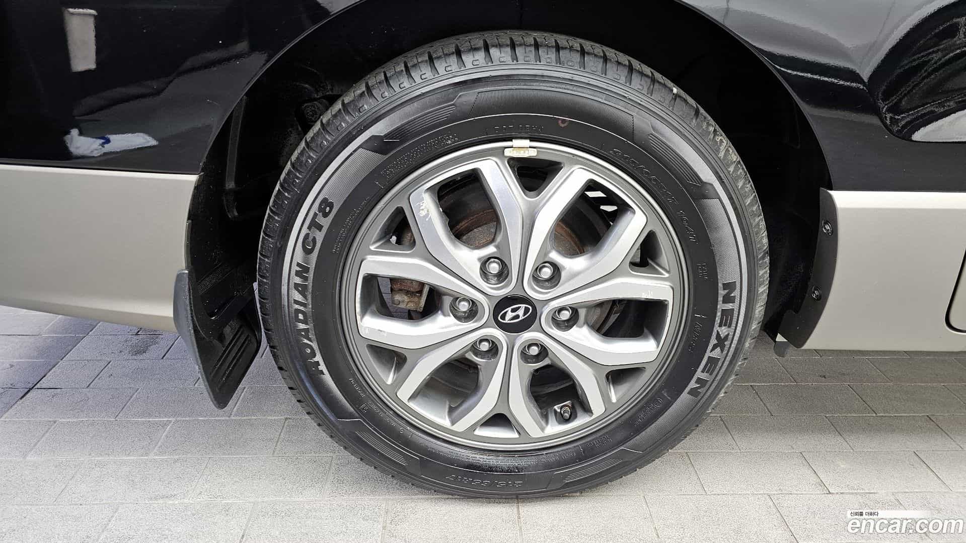 Starex Hyundai 2018.10-OUTER-005